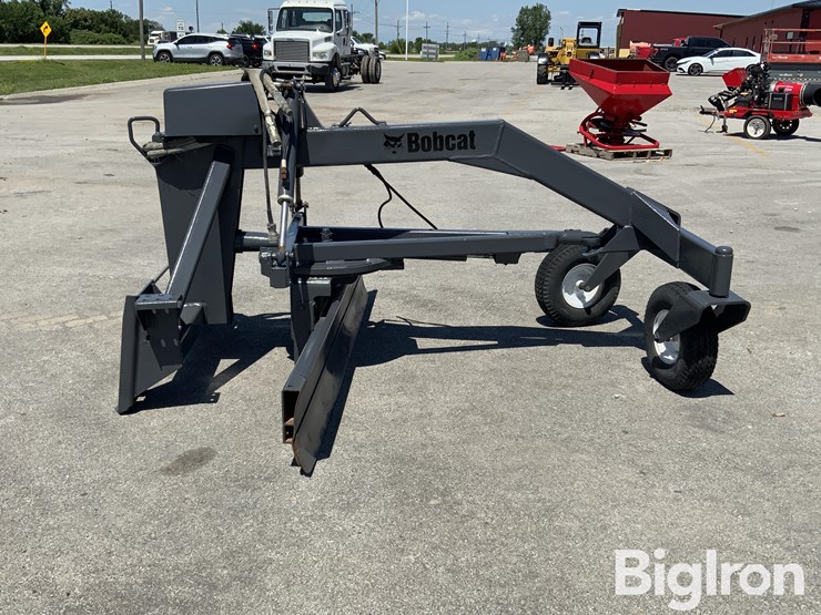 2020-massey-ferguson-730-image-4