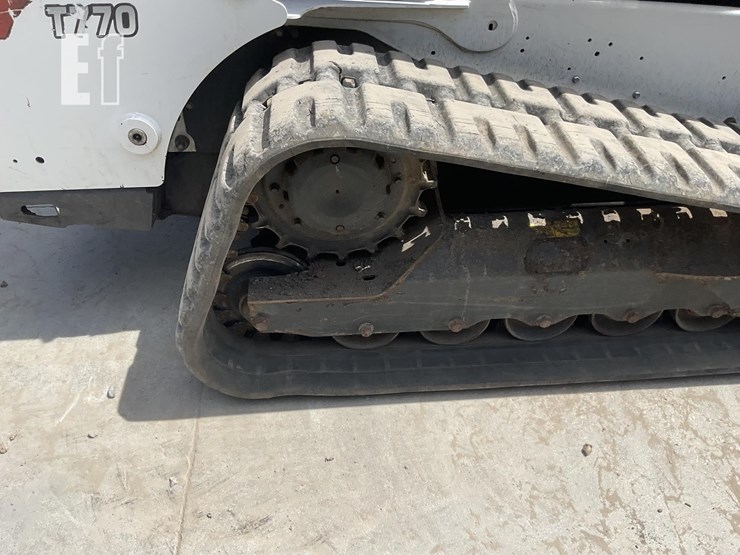 2020-bobcat-t770-image-9