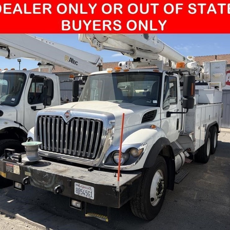 2012 INTERNATIONAL 7400