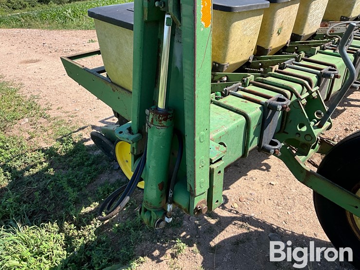 john-deere-7300-image-20