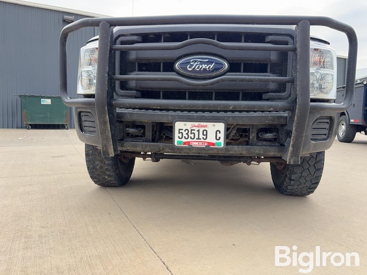2016-ford-f350-xl-image-13