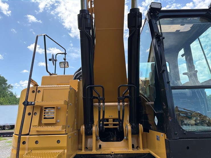 caterpillar-328d-lcr-image-23