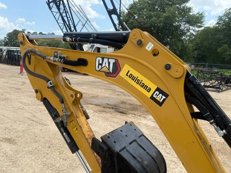 caterpillar-301.8-image-45