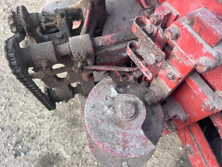 #5515-•-case-baler-image-24