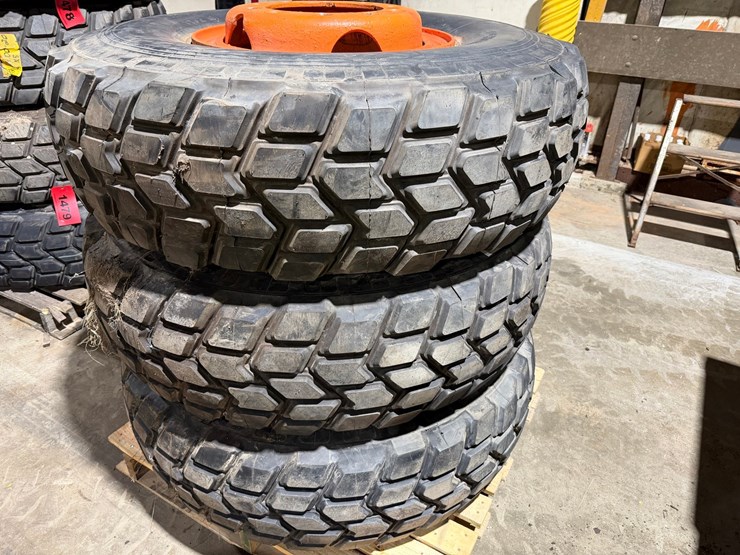 #1477-•-unused-michelin-tires-14.00-r-20-(lot-of-3)-image-3