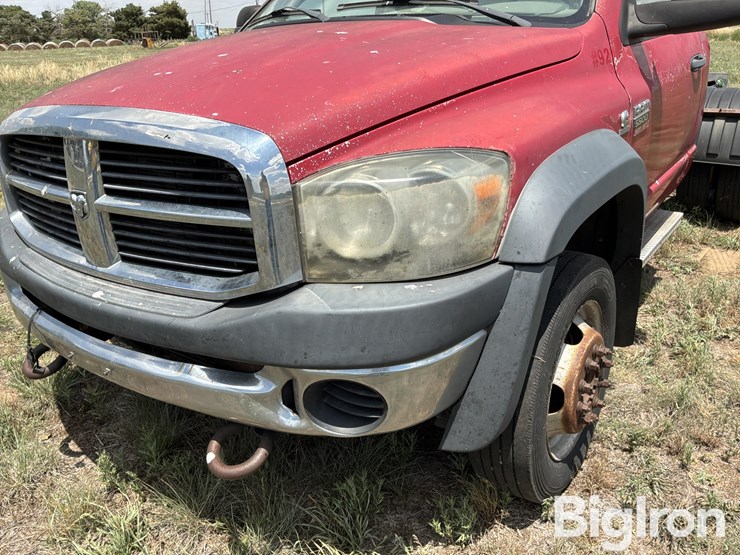 2009-dodge-ram-5500-image-11