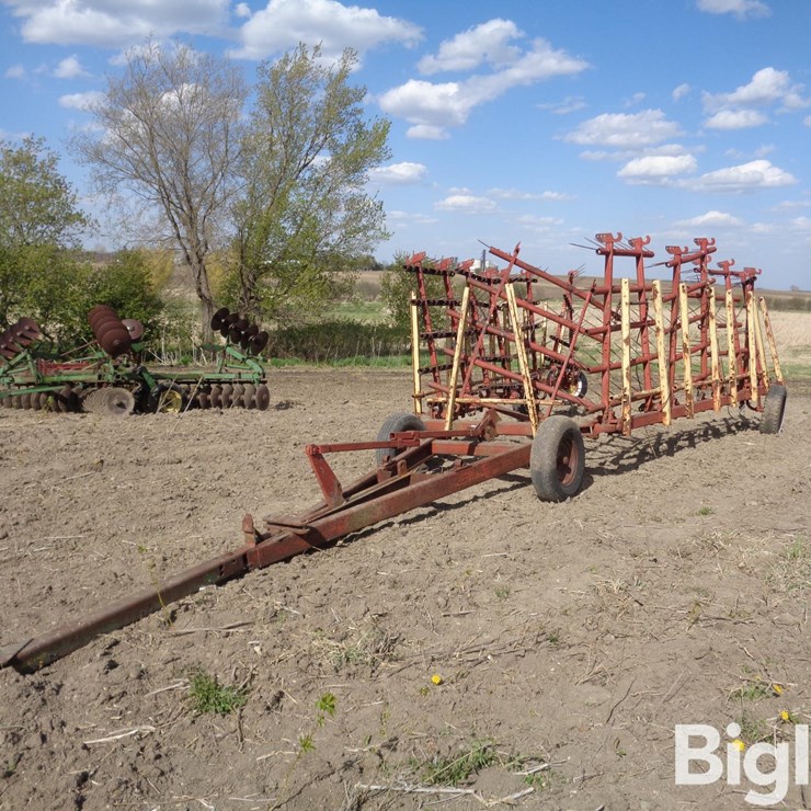 Melroe 9 Section 45' Drag/Harrow