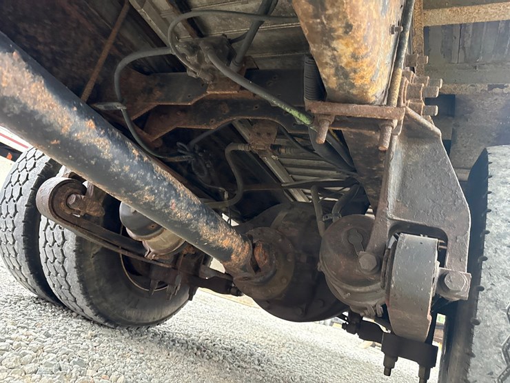 2011-international-durastar-4300-image-35