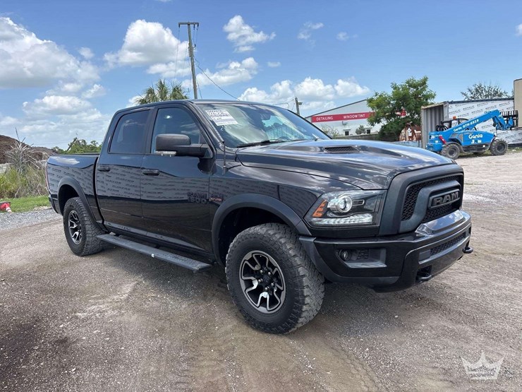 2017-dodge-1500-image-1
