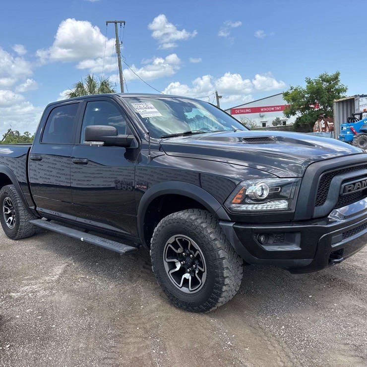2017 DODGE 1500