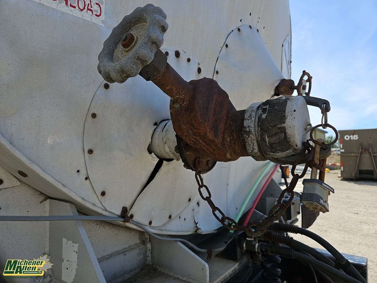 pup-tank-trailer-image-18