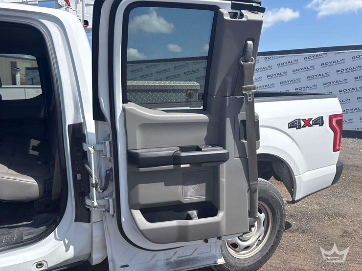 2016-ford-f150-image-19