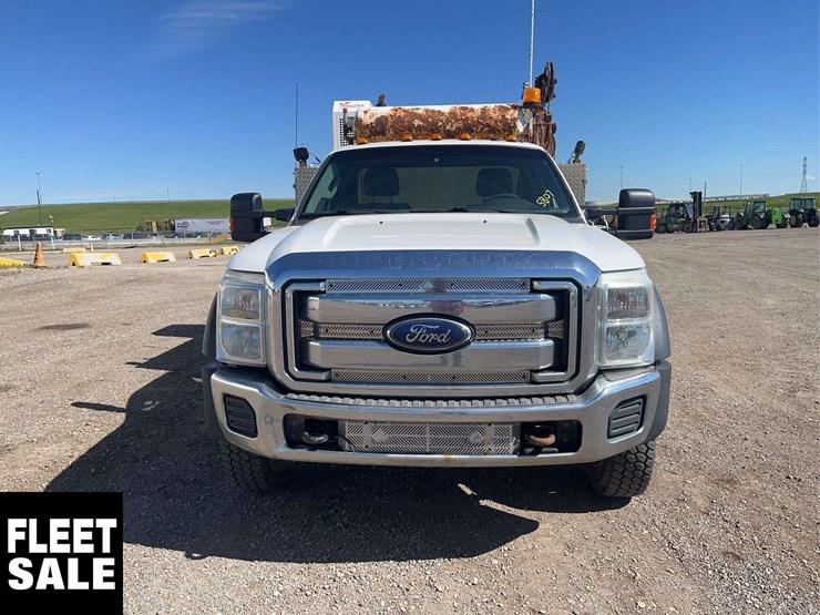 2013-ford-f550-image-8