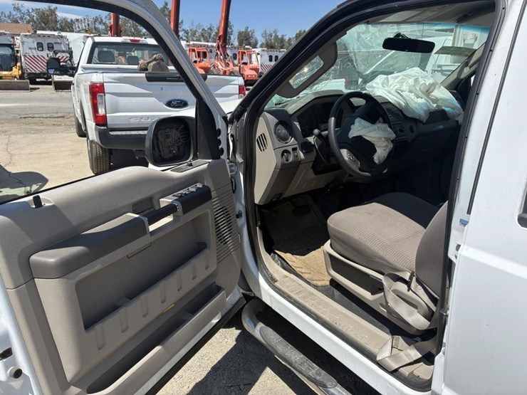 2008-ford-f250-image-24