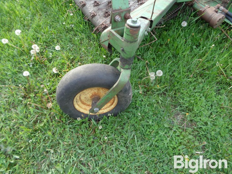 john-deere-212-image-16