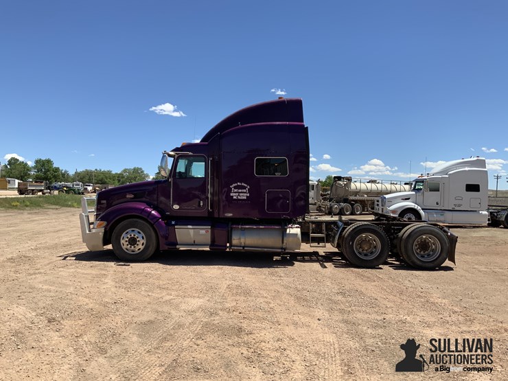 2010-peterbilt-386-image-8