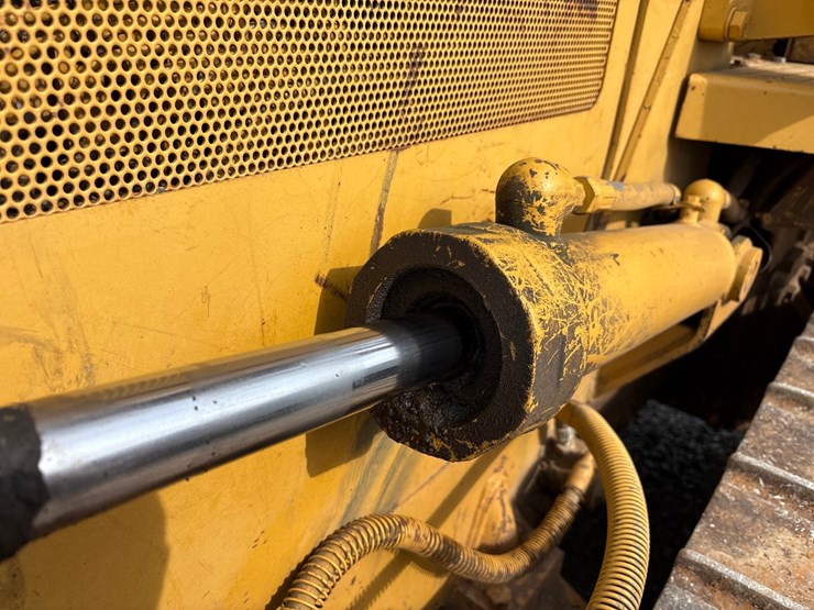 caterpillar-d3c-xl-image-23