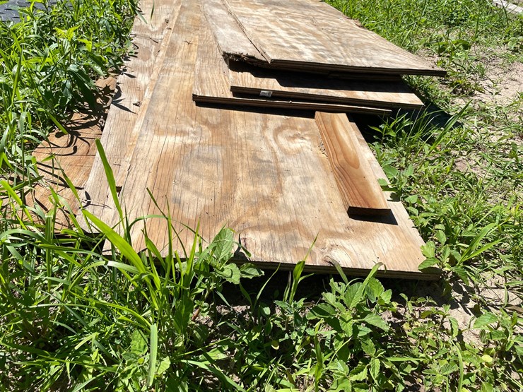 #7125-•-assorted-scrap-lumber-and-plywood-image-4