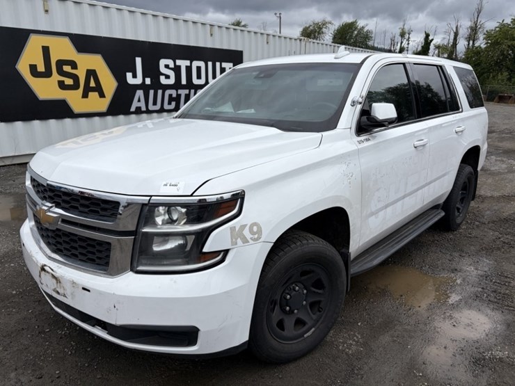 2019-chevrolet-tahoe-image-1