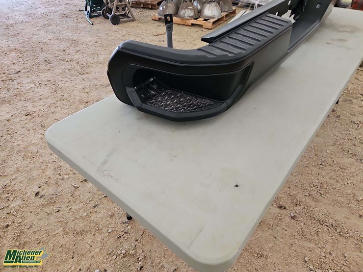 chevrolet-silverado-rear-bumper-4th-generation-image-2