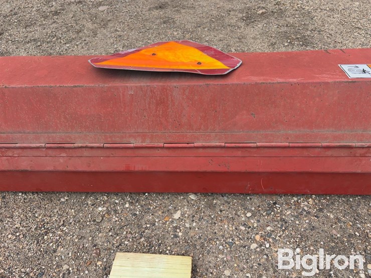 new-holland-spare-net-wrap-storage-box-image-17