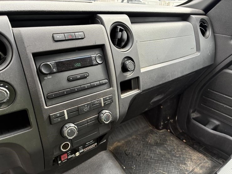 2011-ford-f150-image-16