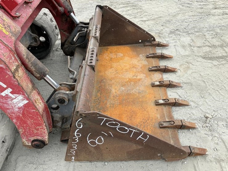 takeuchi-tl12-image-6