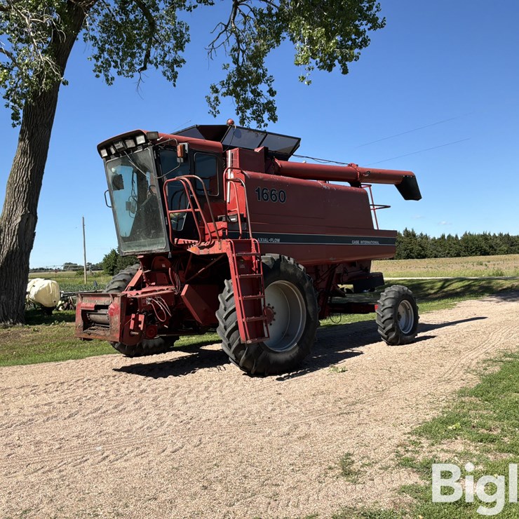 1989 CASE IH 1660