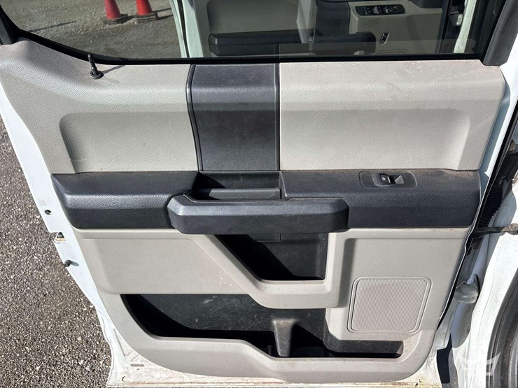 2018-ford-f150-image-23