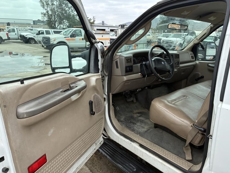 2004-ford-f250-image-14