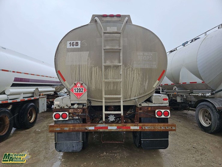 1980-westank-super-b-fuel-tank-trailer-image-7