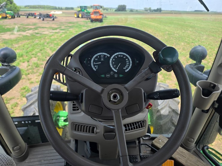 john-deere-6120r-image-27