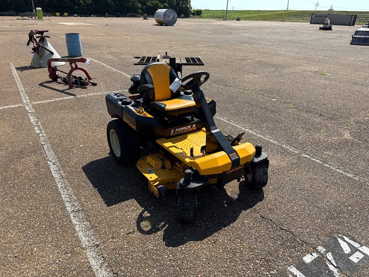 cub-cadet-z-force-48-image-2