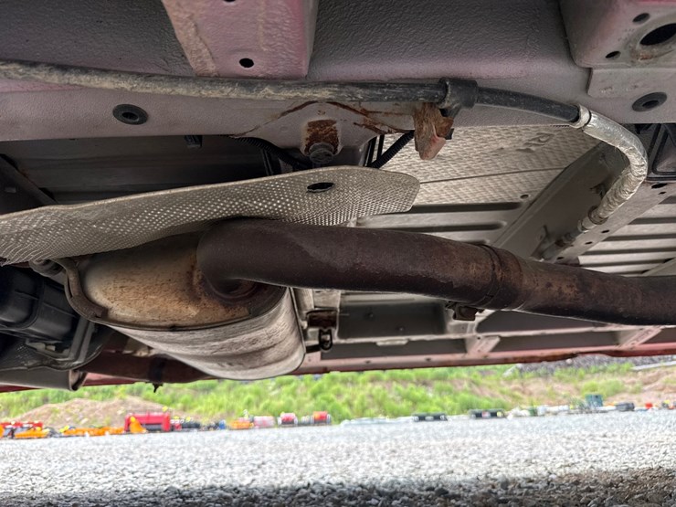 2015-dodge-ram-van-image-3