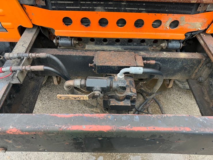 #1471-•-2003-mack-713v-granite-tri-axle-dump-truck-image-58