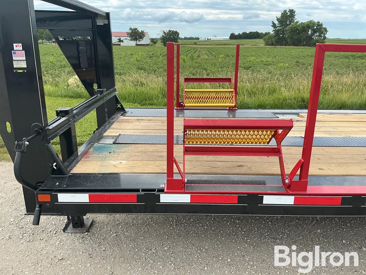 2016-finish-line-gooseneck-t/a-flatbed-trailer-image-15