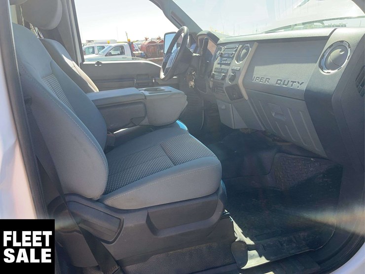 2013-ford-f550-image-18