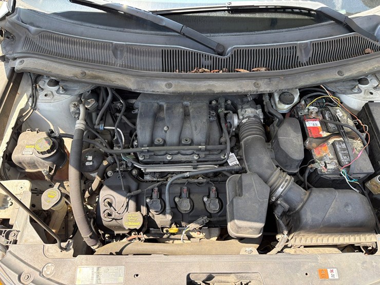 2012-ford-explorer-image-56