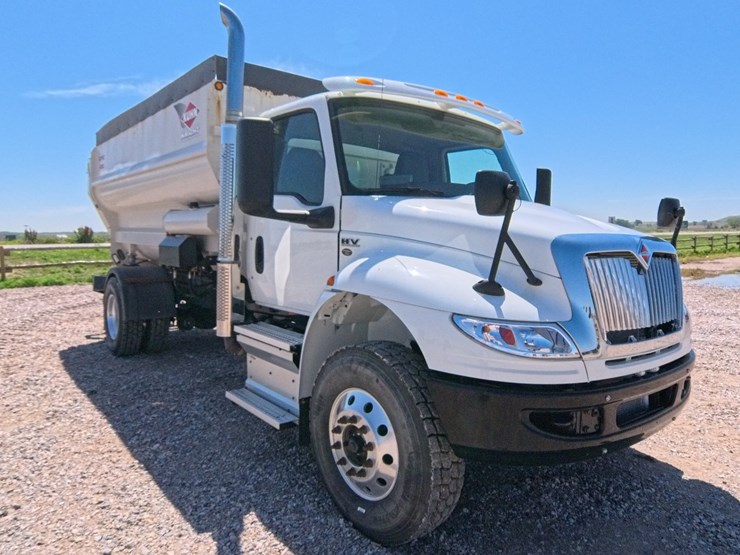 2022-kuhn-knight-4052-image-103