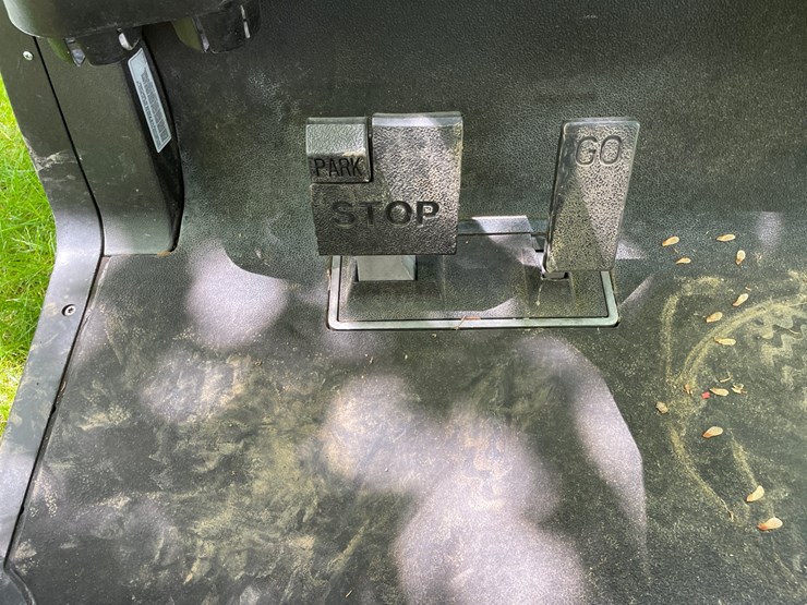 #6059-•-club-car-electric-golf-cart-image-16