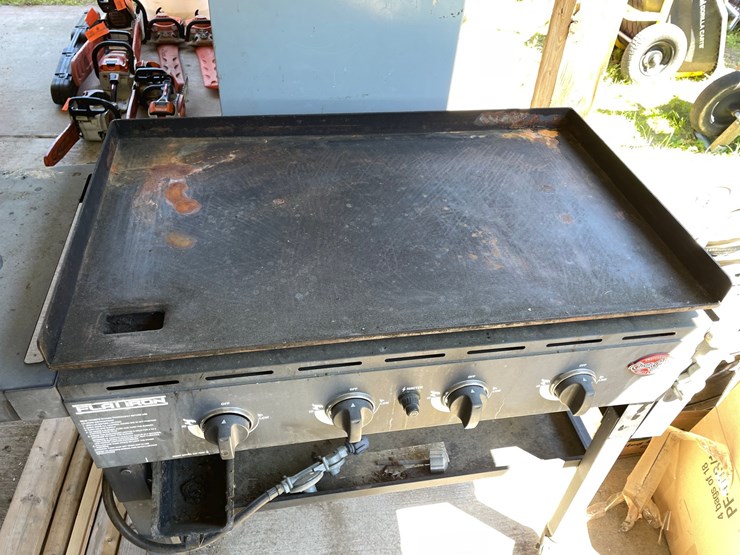 #7178-•-char-griller-flat-top-propane-grill-image-7