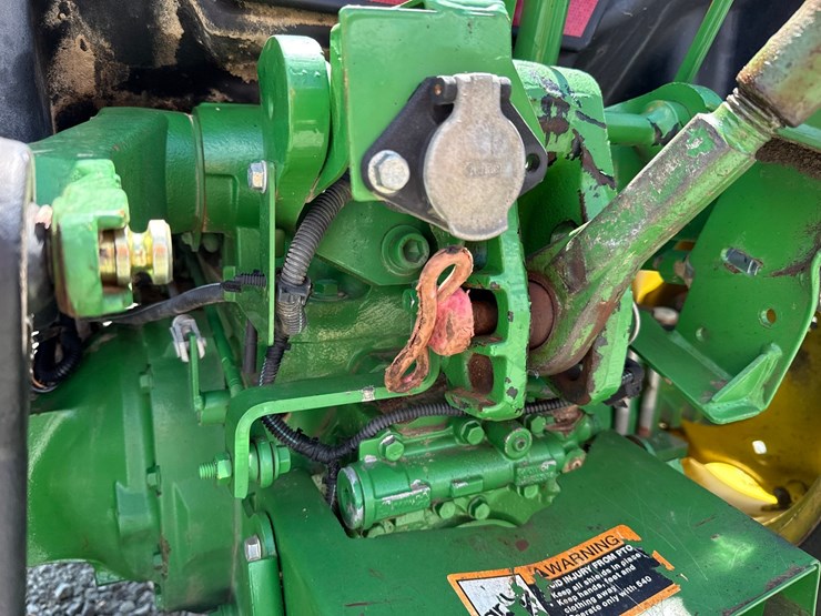 2018-john-deere-5065e-image-35
