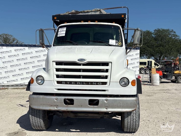 2006-sterling-l7500-image-23