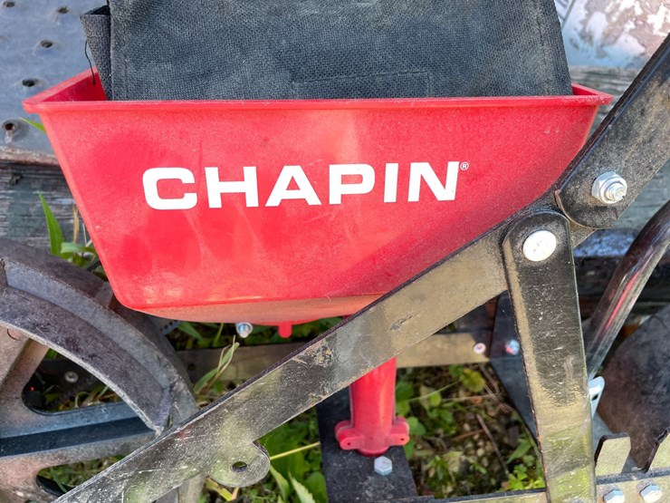 #7150-•-chapin-single-row-planter-image-5