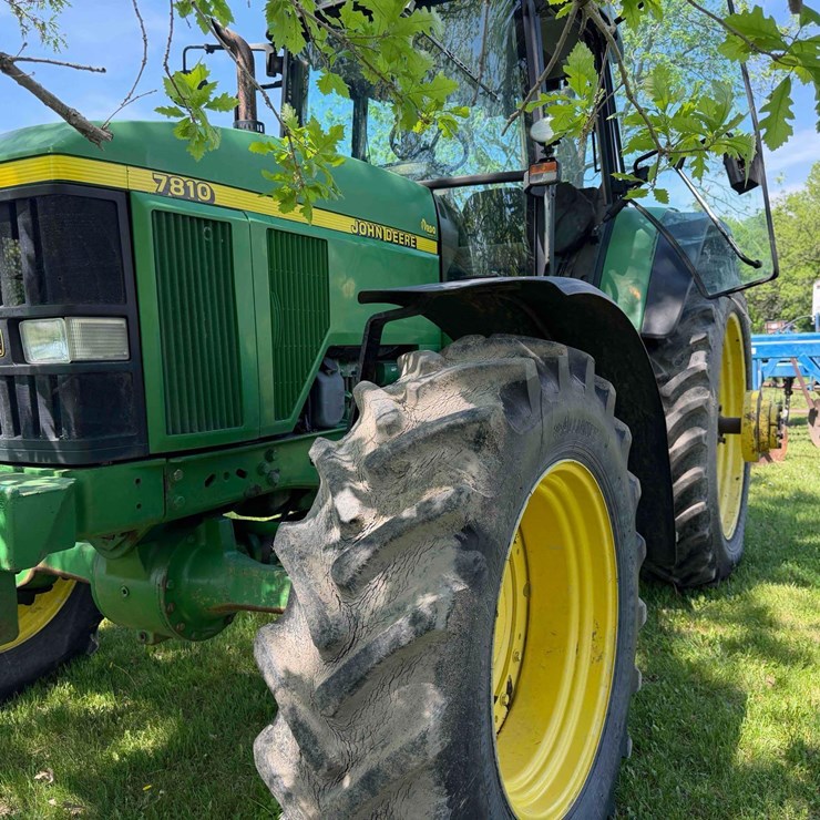 JOHN DEERE 7810