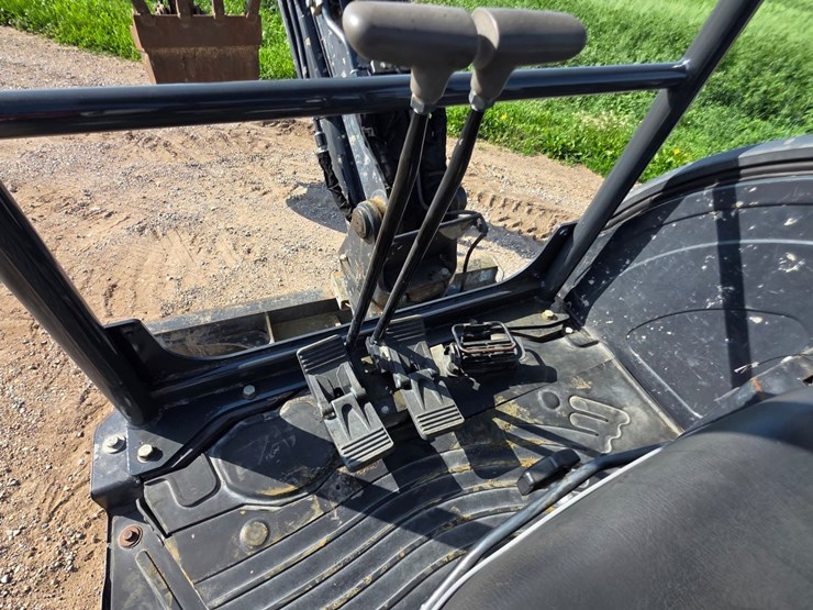 deere-26g-image-20