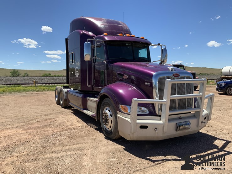 2010-peterbilt-386-image-3