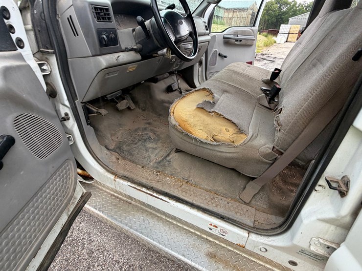 2001-ford-f450-image-69