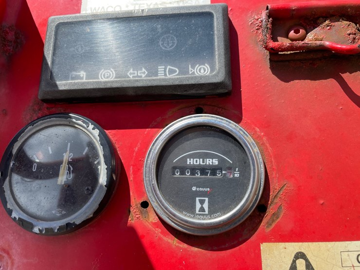 #6053-•-manitou-piggyback-forklift-image-23