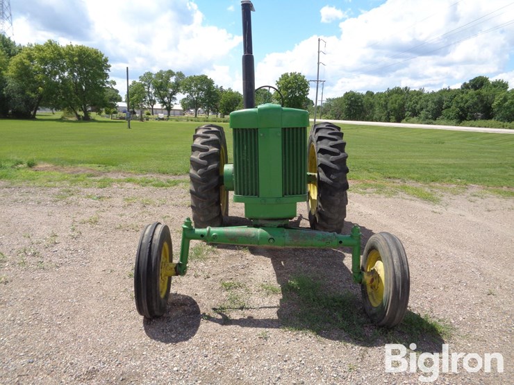 1955-john-deere-70-image-2